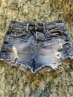 GUESS Distressed Light Blue Denim Cutoff Shorts Size 24